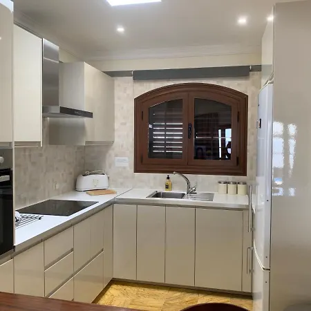 Beautiful 2 Bed, 2 Bath Detached With Private Pool In A Very Relaxed Area. Villa