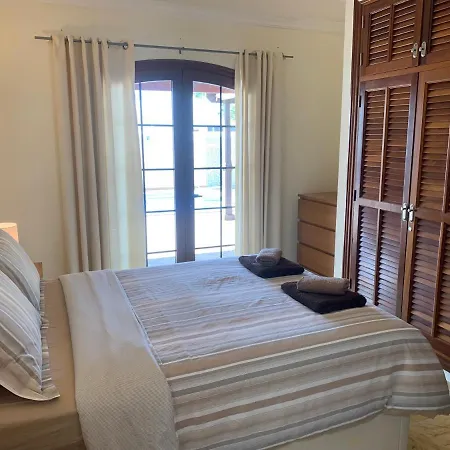 Beautiful 2 Bed, 2 Bath Detached With Private Pool In A Very Relaxed Area. Villa